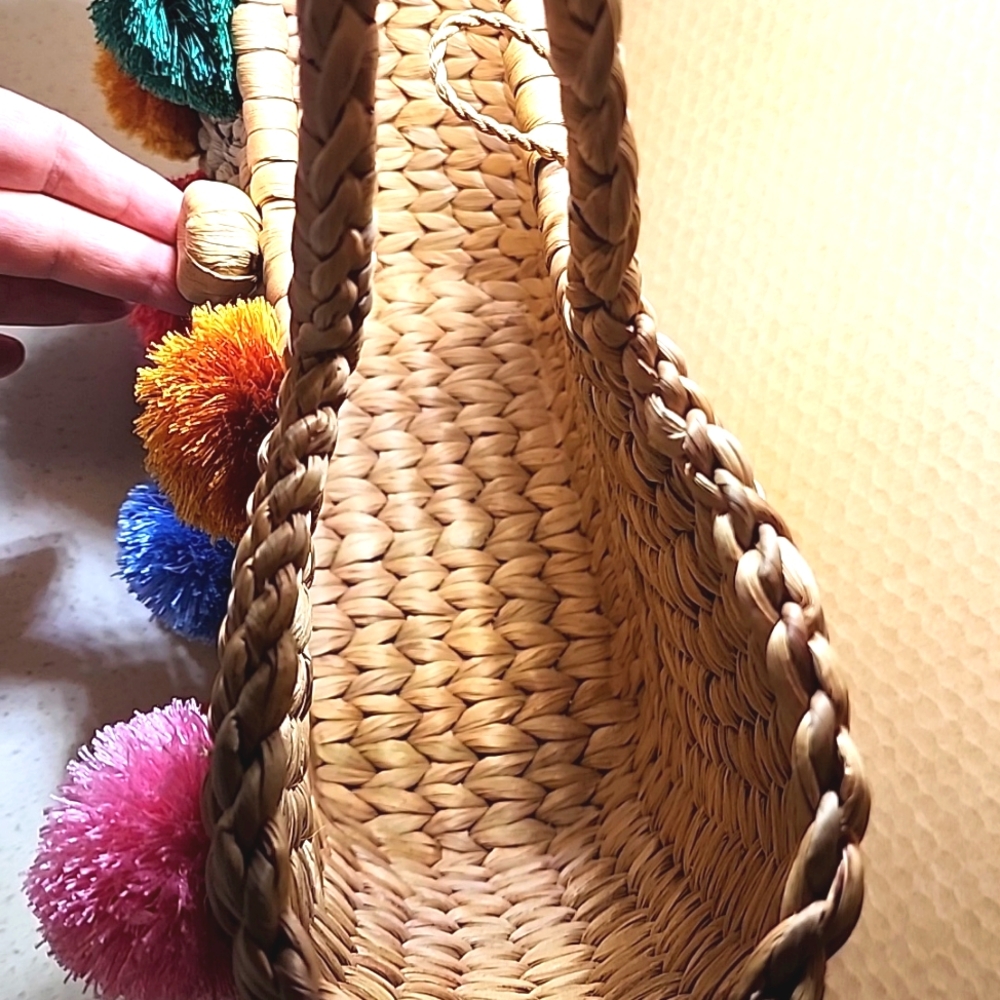 Woven, Rattan Bag, Purse  round Handle with Colorful Pom Poms. New. No tags. - Picture 6 of 7